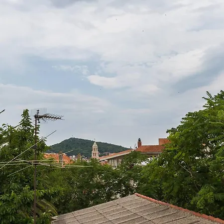 Sunny Stone Apartament *