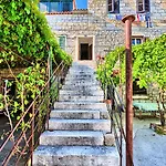 Apartament Sunny Stone *