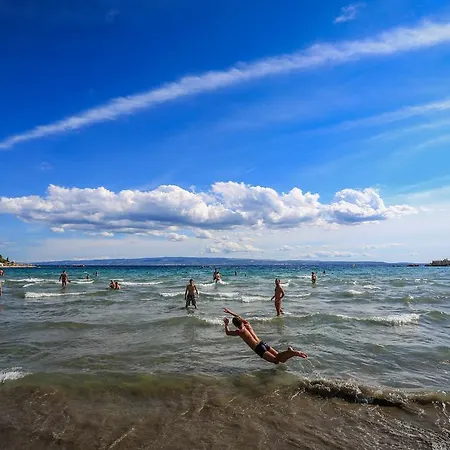 Sunny Stone Appartement *